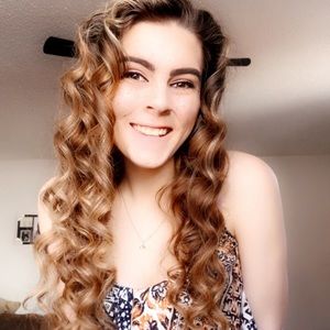 Meet your Posher, Maggie